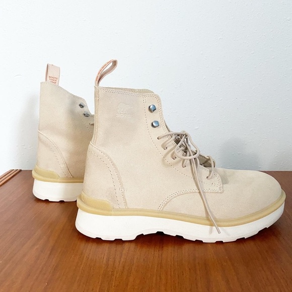 SOREL Hi-Line Lace-Up Mid-Shaft
Lug-Sole Booties - Picture 2 of 8